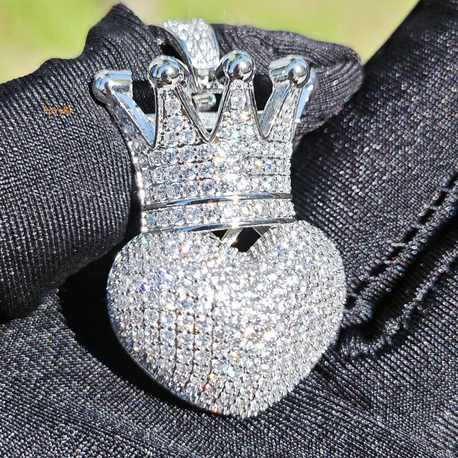 Luxury VVS Moissanite Iced Out Heart Pendant Necklace Hip Hop Unisex Simple Individual Diamond Studded Trendy Accessory Passes the diamond tester