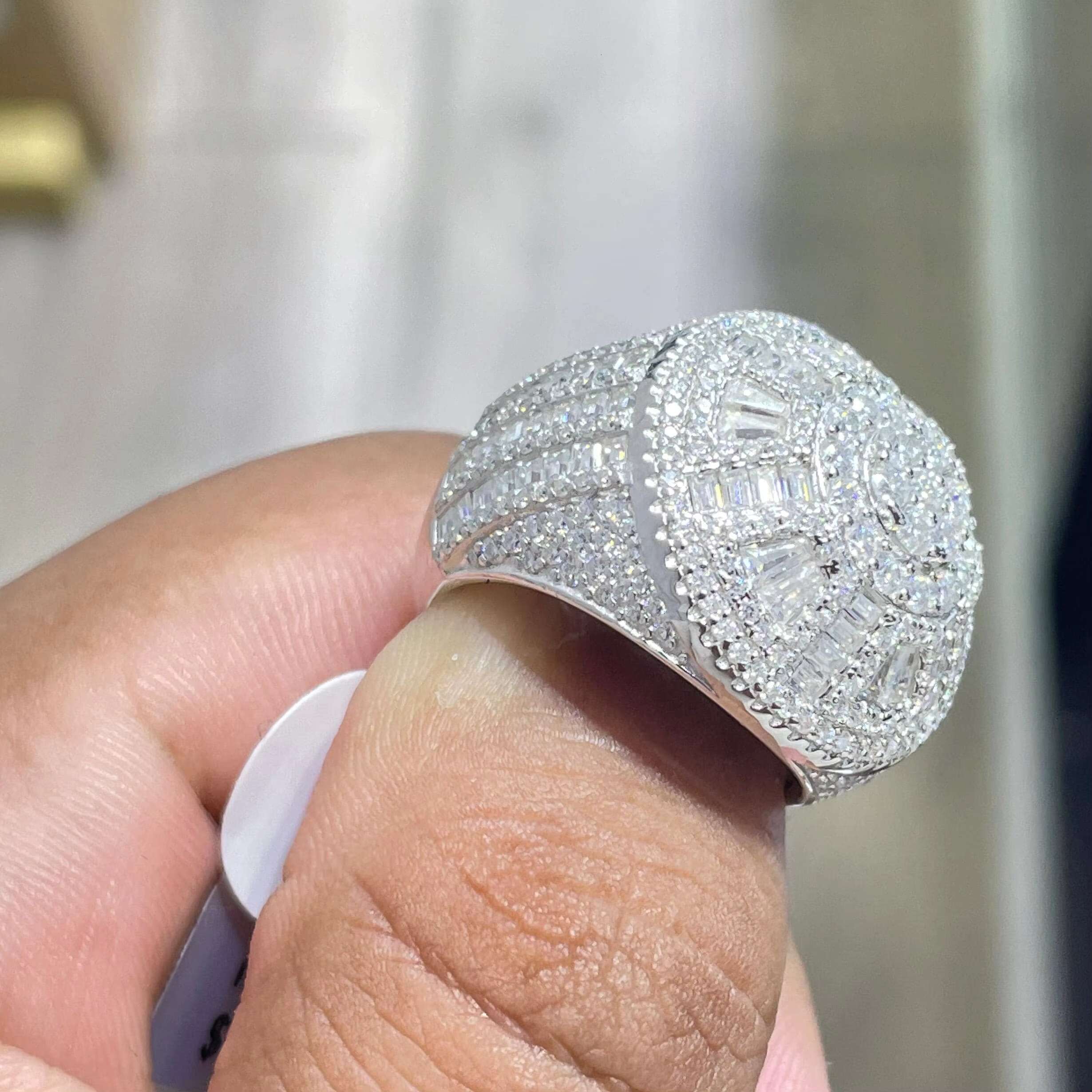 Trend Hip Hop VVS Moissanite Diamond ring 14K 18K White Gold Plated Luxurious Hip hop Ring Iced Out Custom Size Mens Ring