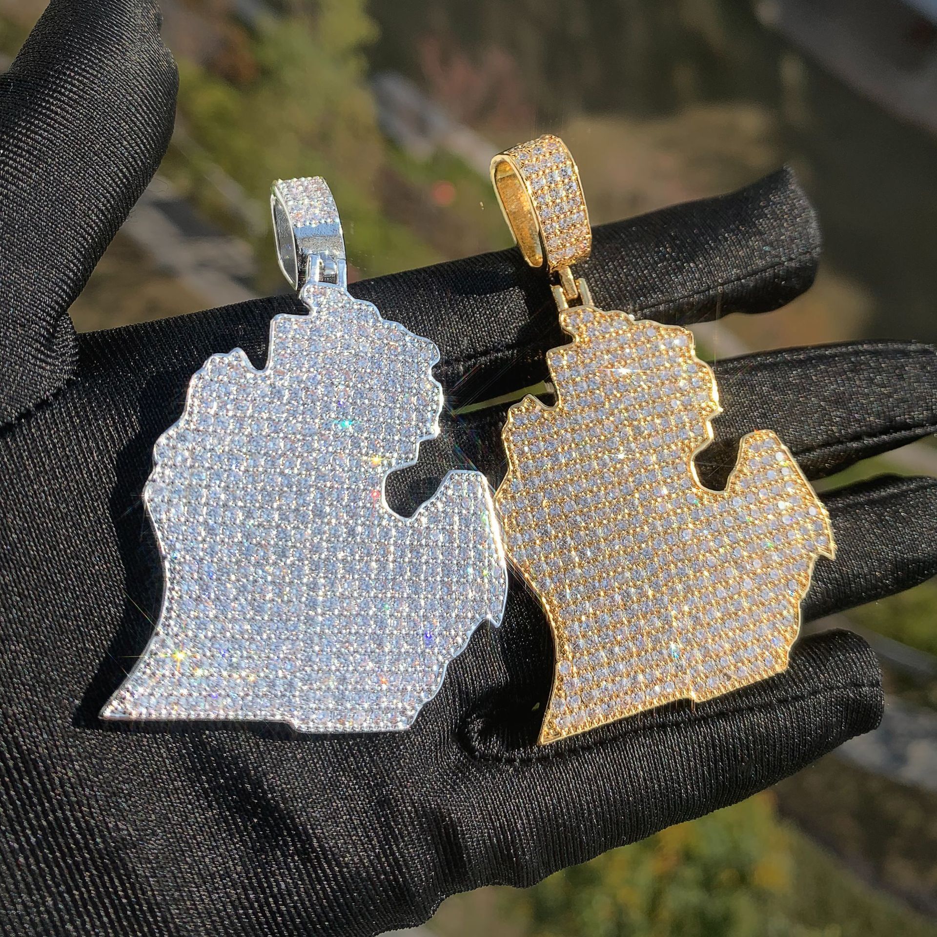 Continent Map Pendant VVS Moissanite Iced Out Bling Hip Hop Versatile Necklace Accessory Passes the Diamond Tester