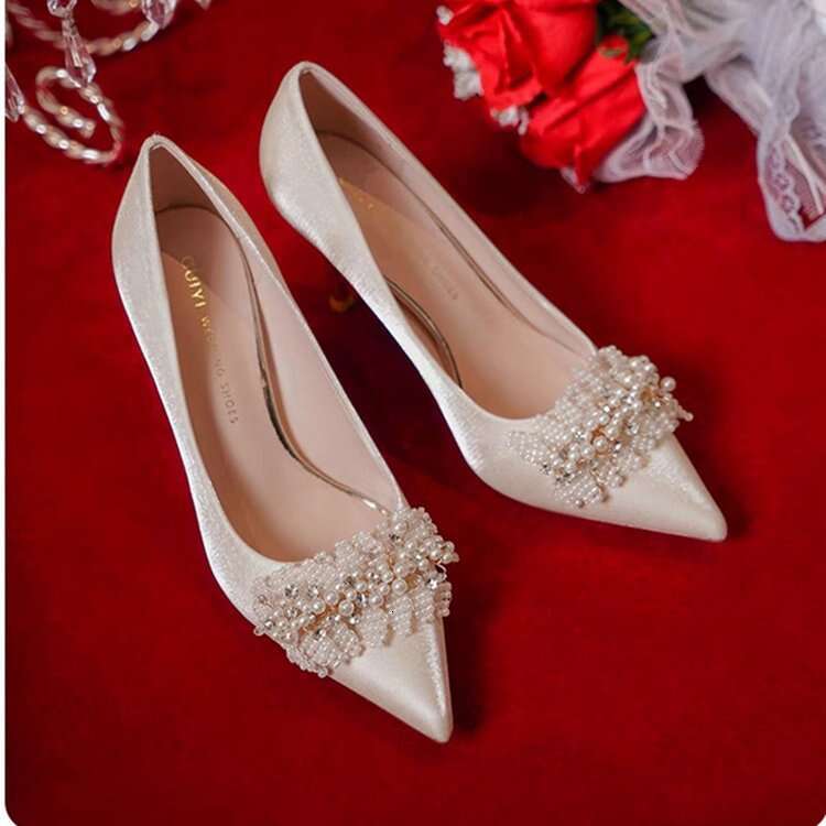 Main Autumn Flat Bride Shoes Hexiu Dress Two-Way 2023 New Low Heel Wedding Pregnant Women White