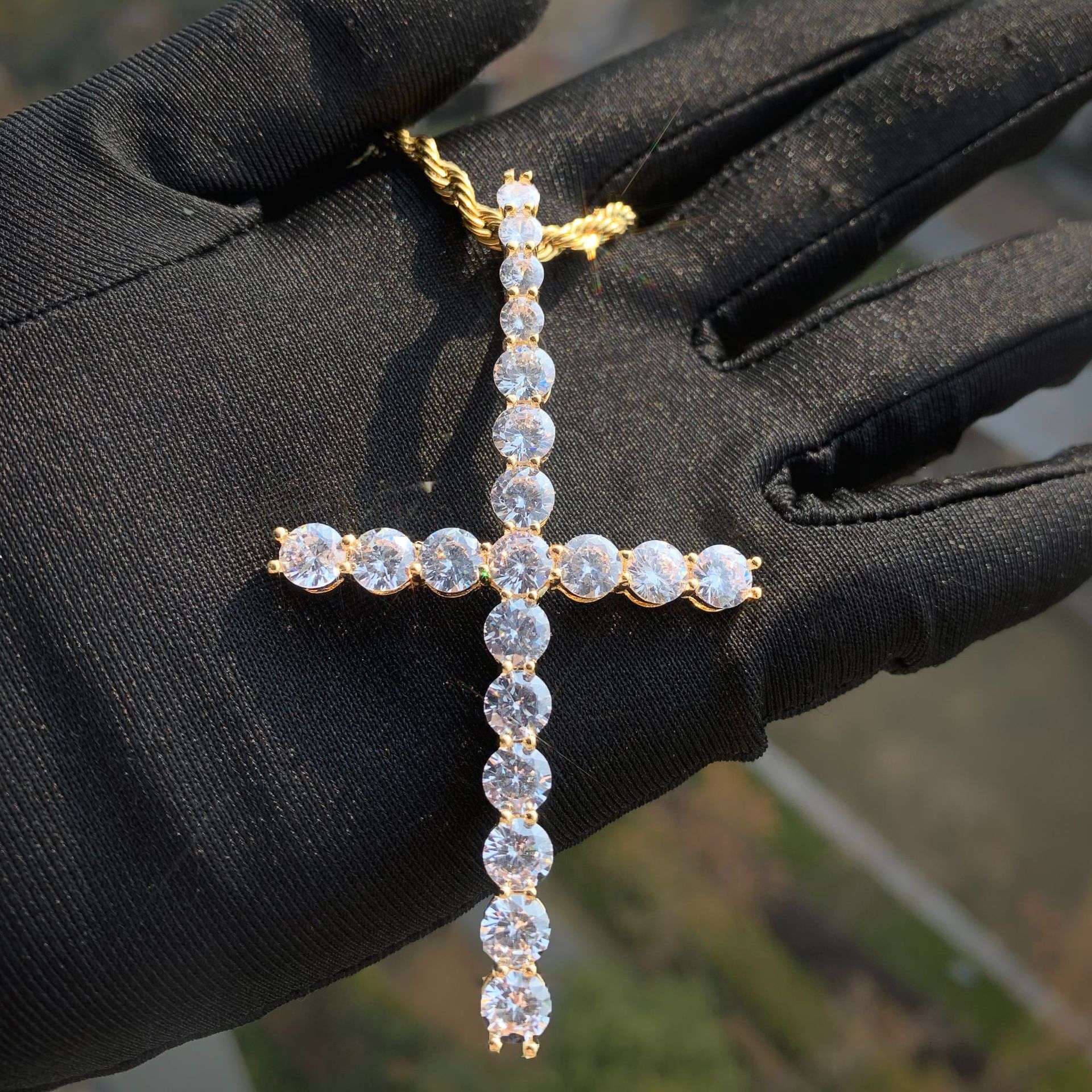 Luxury Moissanite Iced Out Cross Pendant Necklace Hip Hop Men's High Quality Diamond Studded Versatile Trendy Accessory Passes the diamond tester