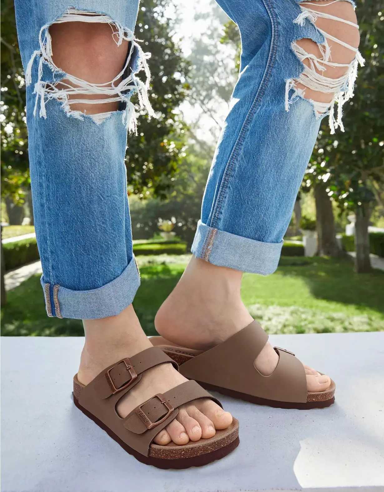 Cwarm Mens Cork Footbed Slides Sandals Arch Support Summer Outdoor Sandals with Adjustable Buckle Leisure Men Leather Slides Y250626
