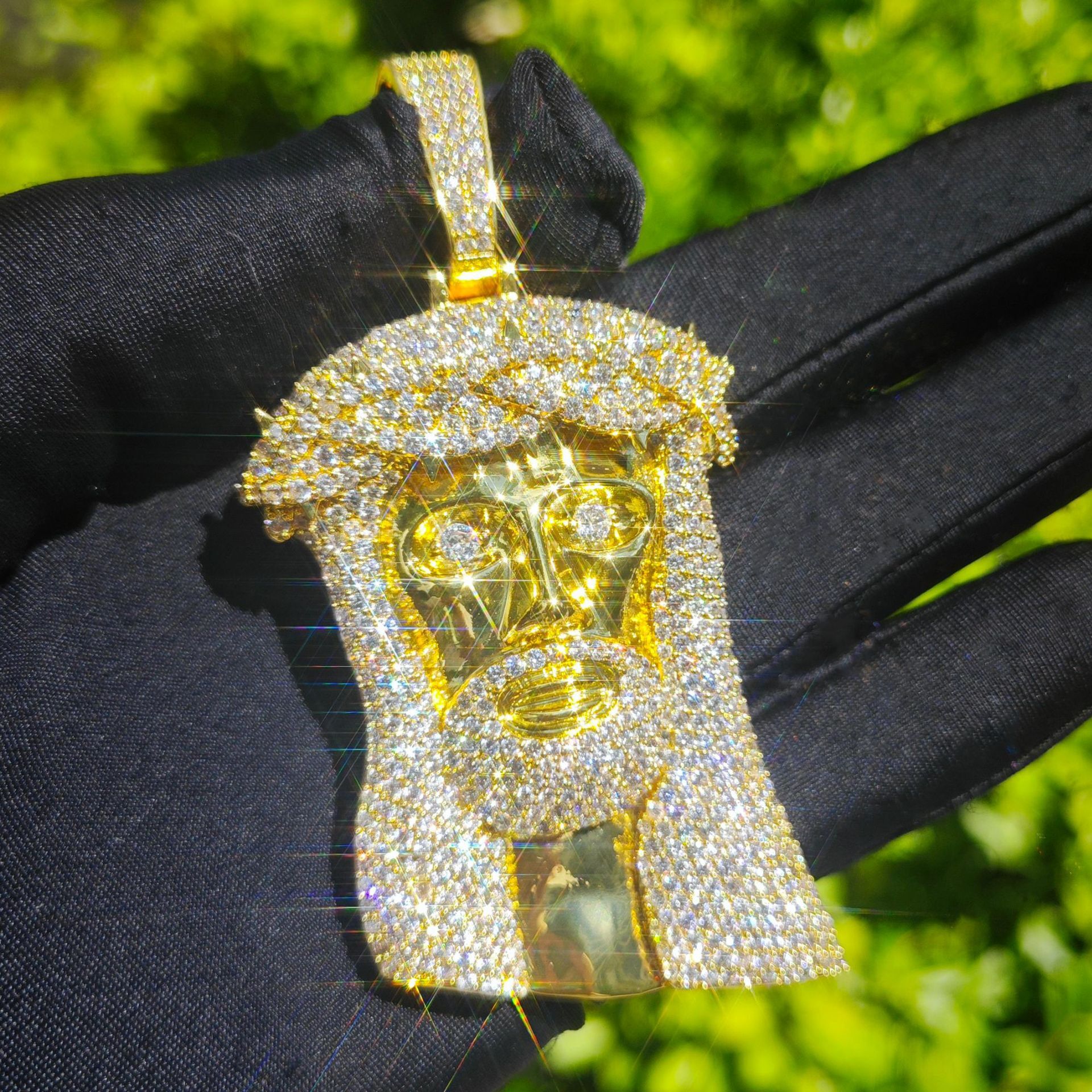 Luxury VVS Moissanite Iced Out Hip Hop Jesus Thorn Vine Pendant Men's Streetwear Edgy Trendy Bling Necklace Jewelry Passes the diamond tester