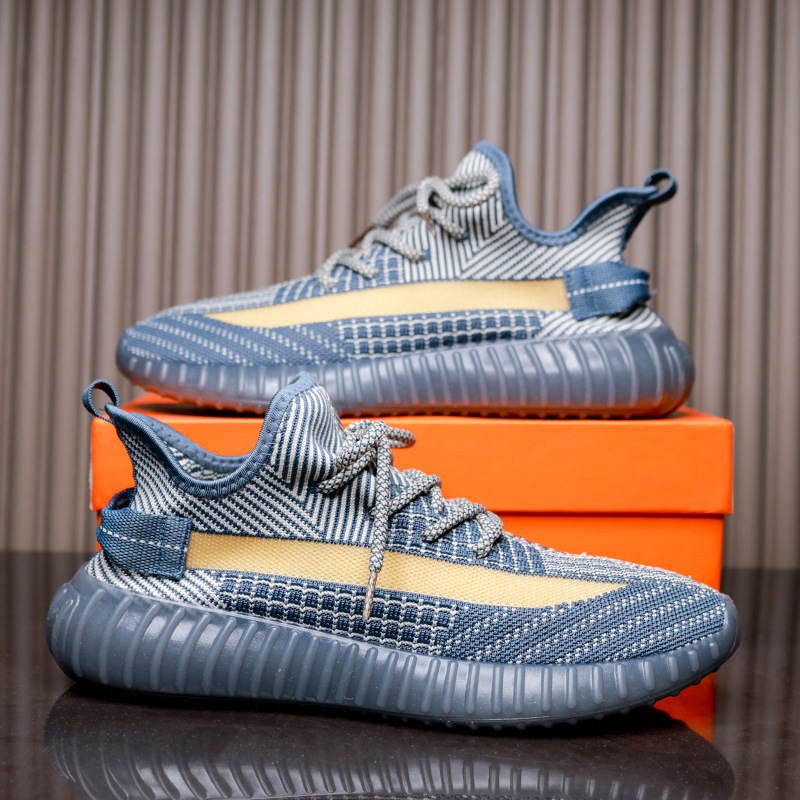 Designer Outdoor Sneakers Fashionable Luxury Casual Shoes Men Women New Fly-knit Sneakers Global Sports Equipment Mesh Breathable Thin Running Shoes S