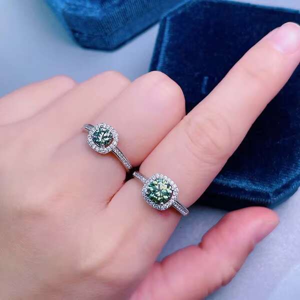 Wholesale High Quality 925 Sterling Silver Wedding Engagement Rings Set Cut Green Round Cut IGI Certified for Womens Party