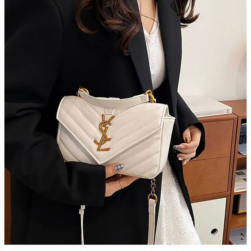 Designer bag women's bag fashionable small handbag shoulder bag underarm handbag crossbody bag easy to match for daily wear high-capacity bag