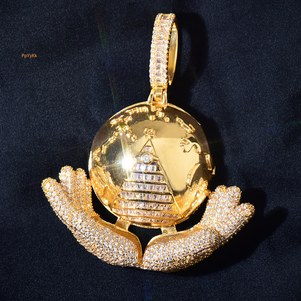 Luxury VVS Moissanite New Iced Out Two Hands Holding Ball Diamond Studded Hip Hop Smooth Surface Trendy Pendant Necklace Passes the Diamond Tester
