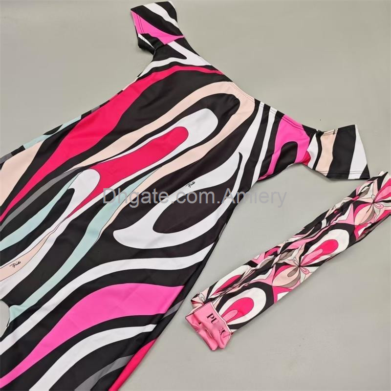 Summer Designer Womens Jumpsuits Bathing Suit Swimwear One Piece Swimsuit Short Sleeve And Shorts Bodysuits Beach Swim Wear