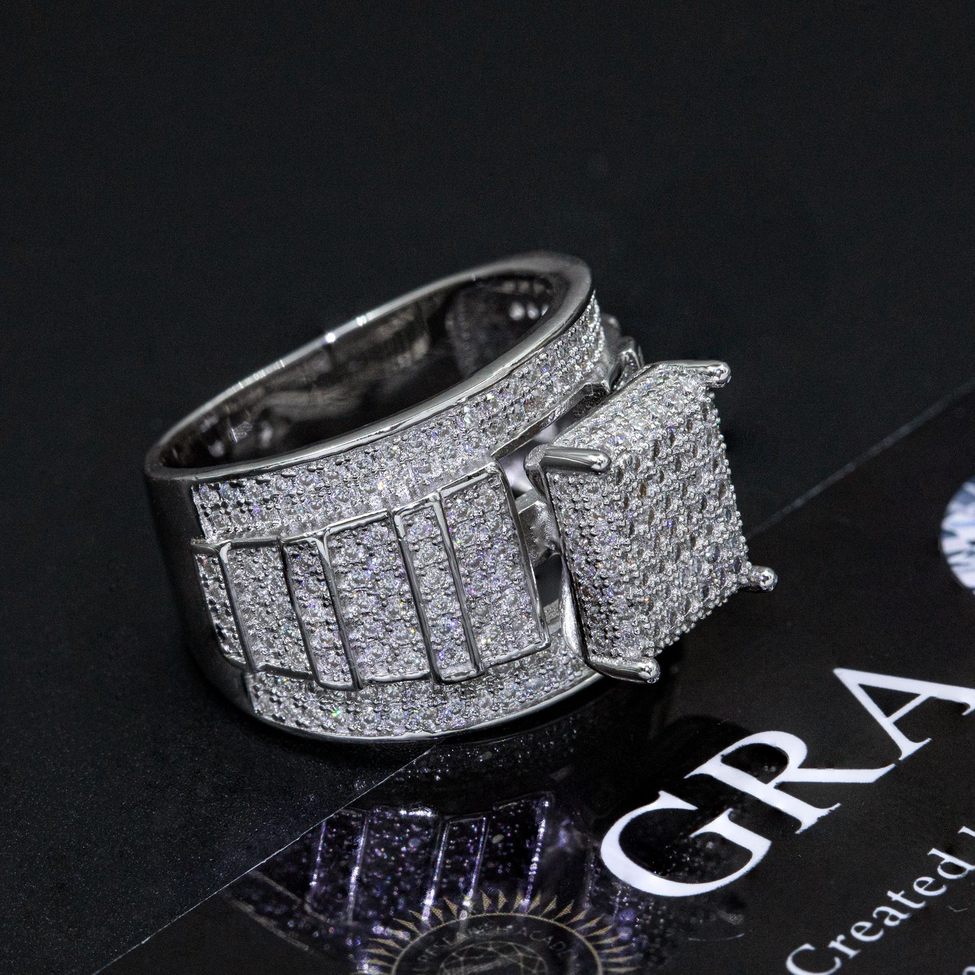 Classic Hip Hop Fire Jewelry Iced Out VVS1 Moissanite Shining Diamond Man Ring