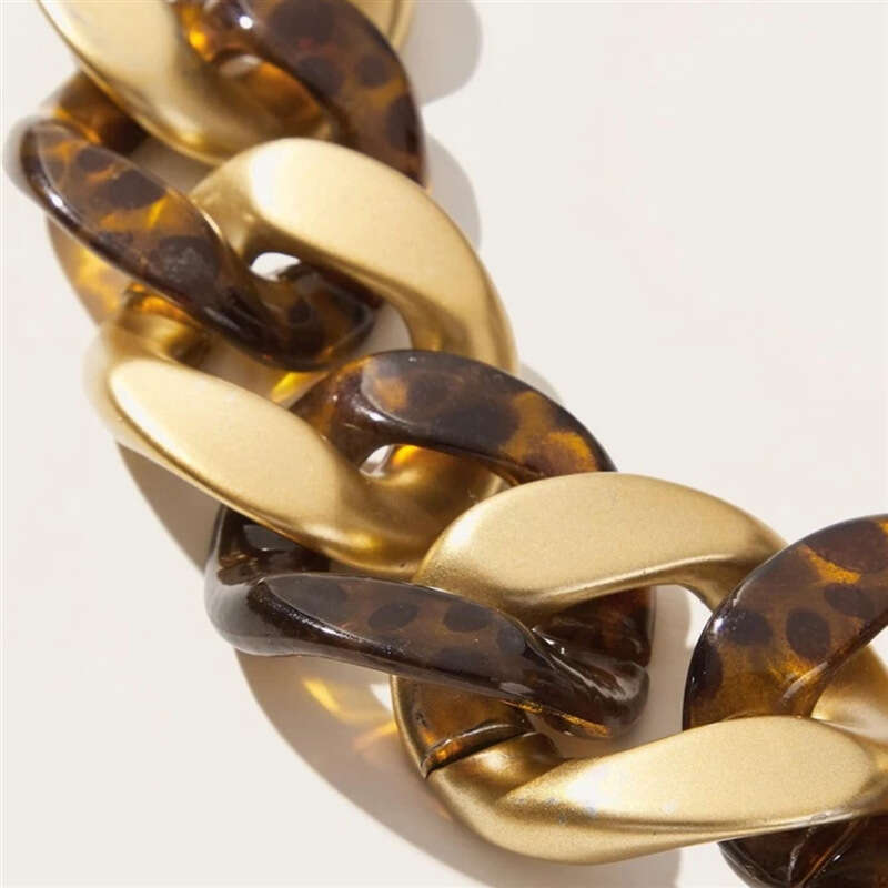 DHCollections Bold Leopard Print Acrylic Chain Earrings Lightweight Statement Dangle Earrings for Women