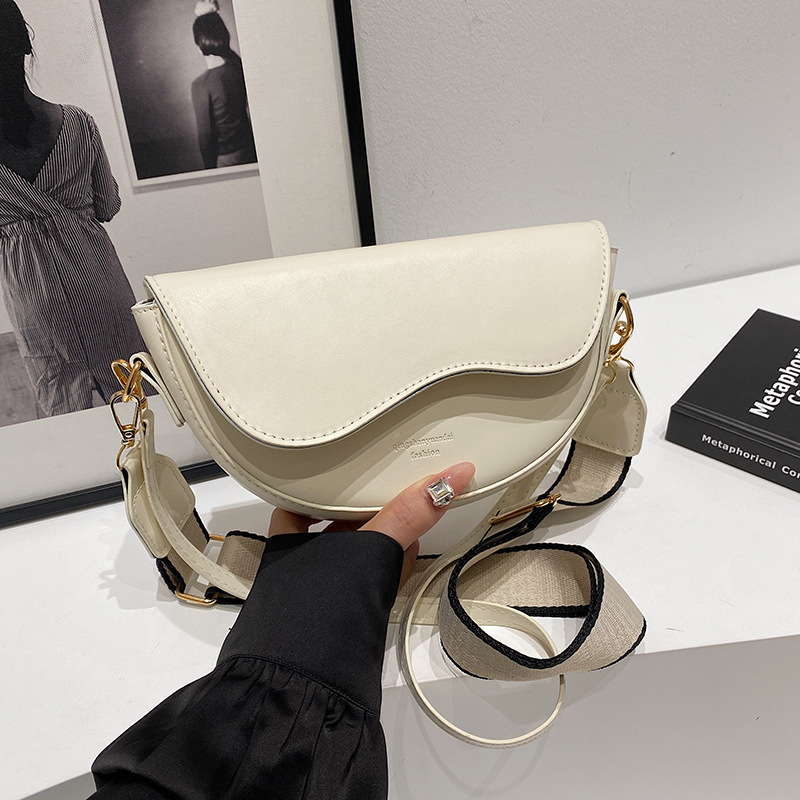 Designer Luxury Bag Women's Saddle Bag 2025 New Arrival Shoulder Crossbody Bag Casual Day Use Minimalist Stylish Trendye Free Shipping Free Shipp