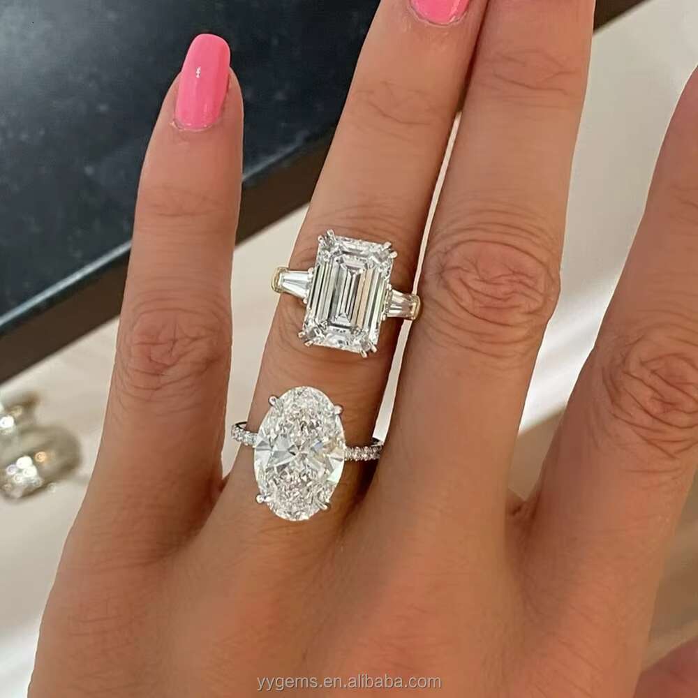 High End Double Claws 6CT Top Emerald Cut Moissanite Tapered Baguette Side 18K Solid Gold Wedding Ring Fine Jewelry Women Rings