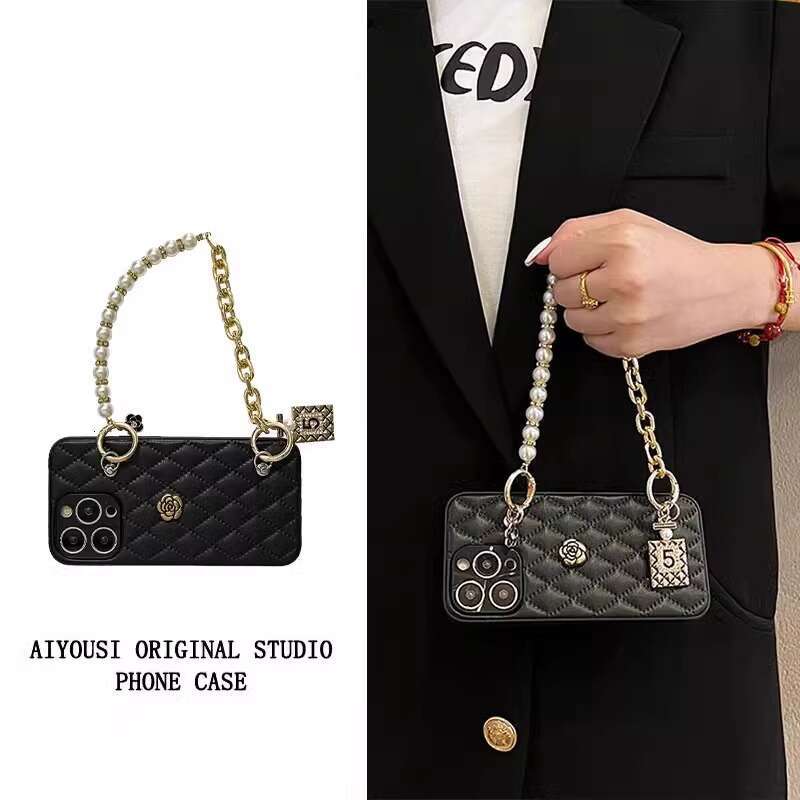 High-end Chanel-style Leather Camellia Handbag Chain Compatible with Apple 16 Pro Max Crossbody 15 Phone Case 14 PM