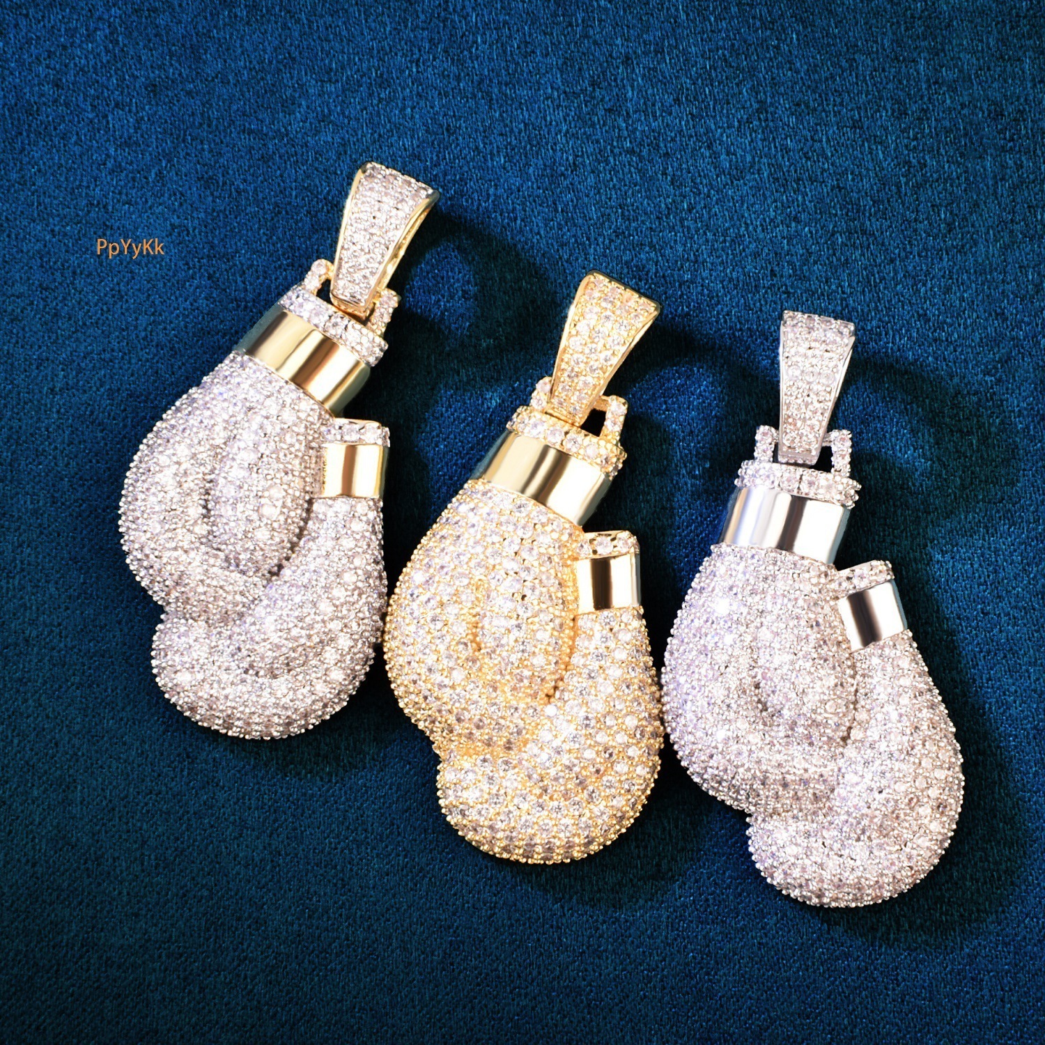 Luxury Moissanite Iced Out Boxing Glove Pendant Necklace Individual Creative Hip Hop Streetwear Accessory Pass the diamond tester