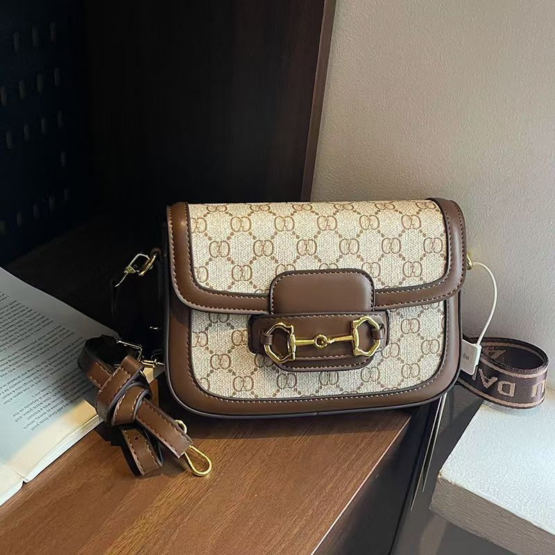Designer Bags woman High appearance commuting small bag popular trend small square bag new fashionable versatile single shoulder Retro Style