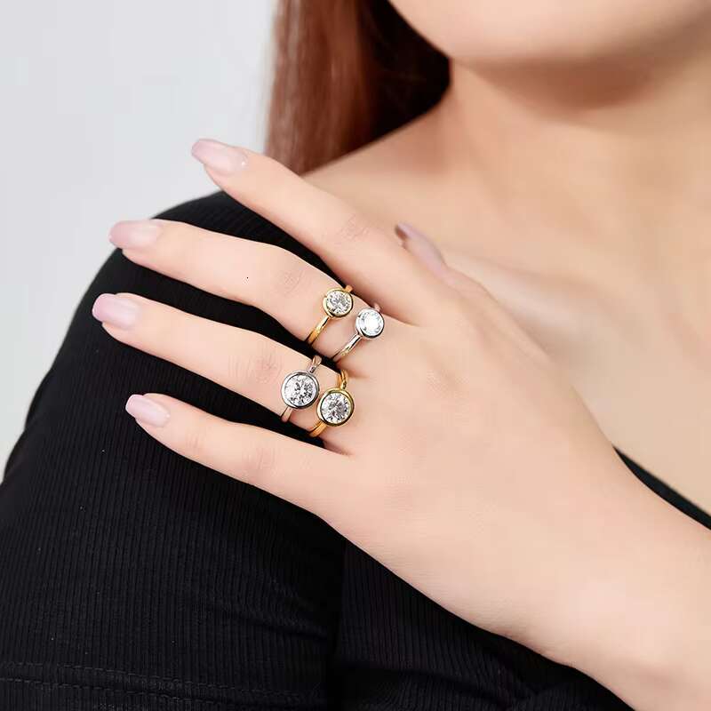 Elegant Luxurious 925 Silver Gold Plated Love Engagement Moissanite Diamond Rings Jewelry Collection for Womens