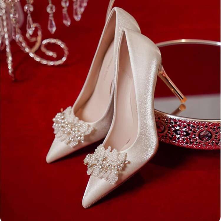 Main Autumn Flat Bride Shoes Hexiu Dress Two-Way 2023 New Low Heel Wedding Pregnant Women White