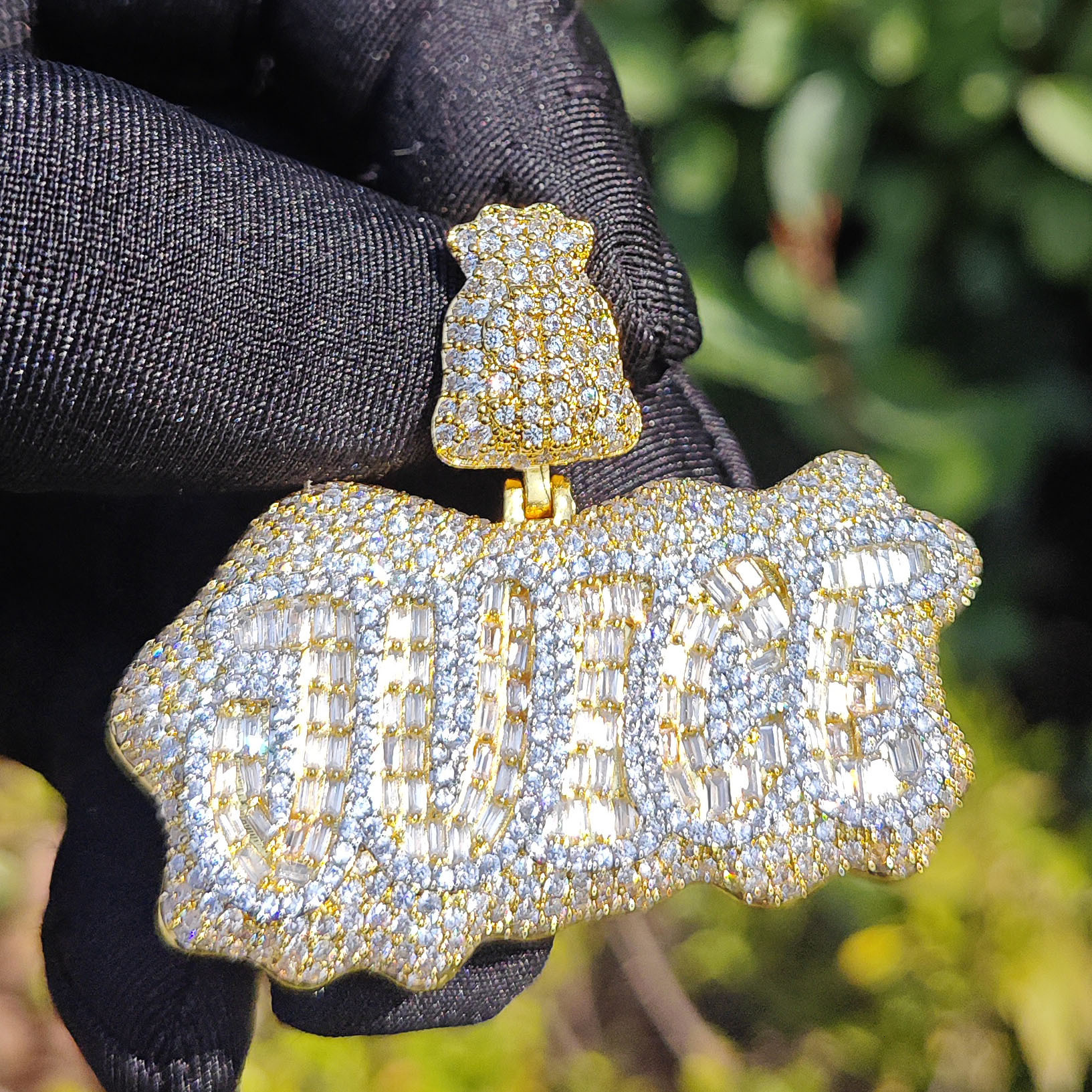Luxury VVS Moissanite Jewelry Hip Hop Streetwear Brand Juice Letter Pendant Real Gold Plated Iced Out Edgy Alphabet Versatile Jewelry Passes the diamo
