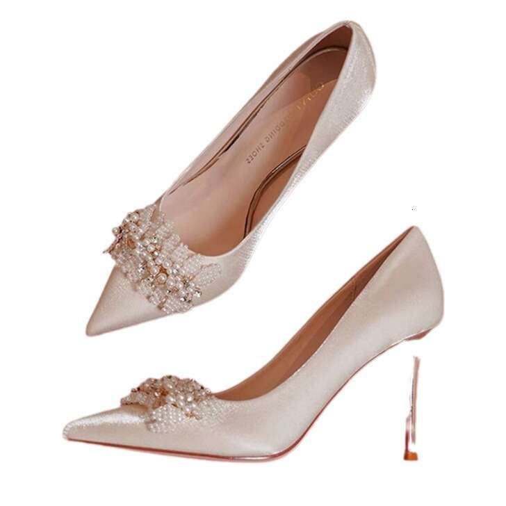 Main Autumn Flat Bride Shoes Hexiu Dress Two-Way 2023 New Low Heel Wedding Pregnant Women White