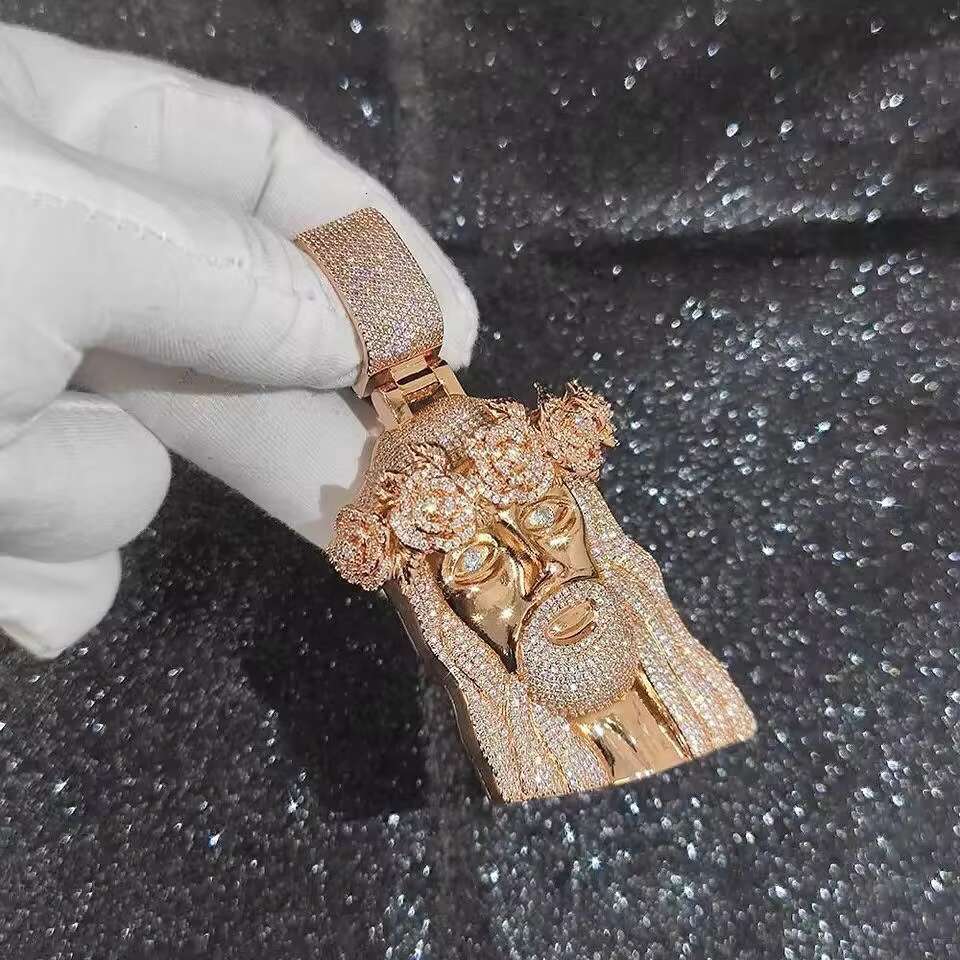 Hot Sale 925 Sterling Silver Jesus Head Pendant Rose Gold Plated Moissanite Inlay Jesus Christ Statue Prayer Pendants Charms