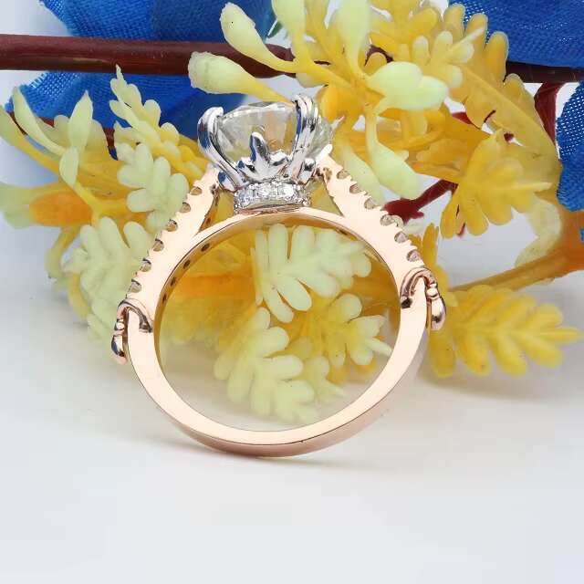 Elegant Round Cut Paved Diamonds Solitaire Bridal Ring Featuring a Subtle Halo