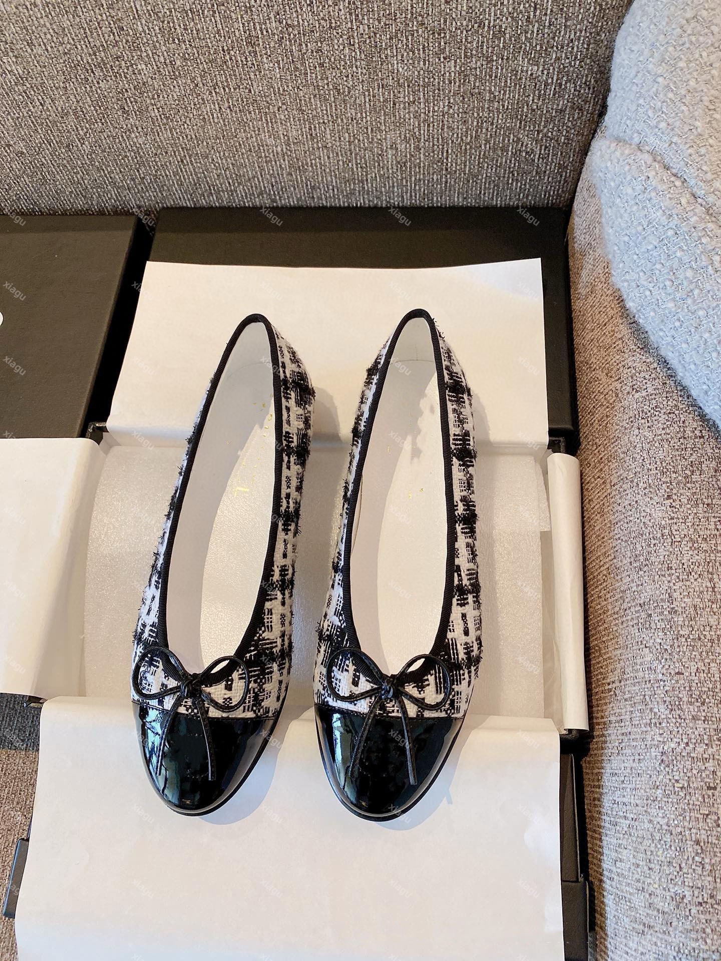 Designer Slippers Women's Ballet Flats French Bow Round Toe Shoes Versatile Breathable Slip-On Pumps for Casual Dressy Occasions