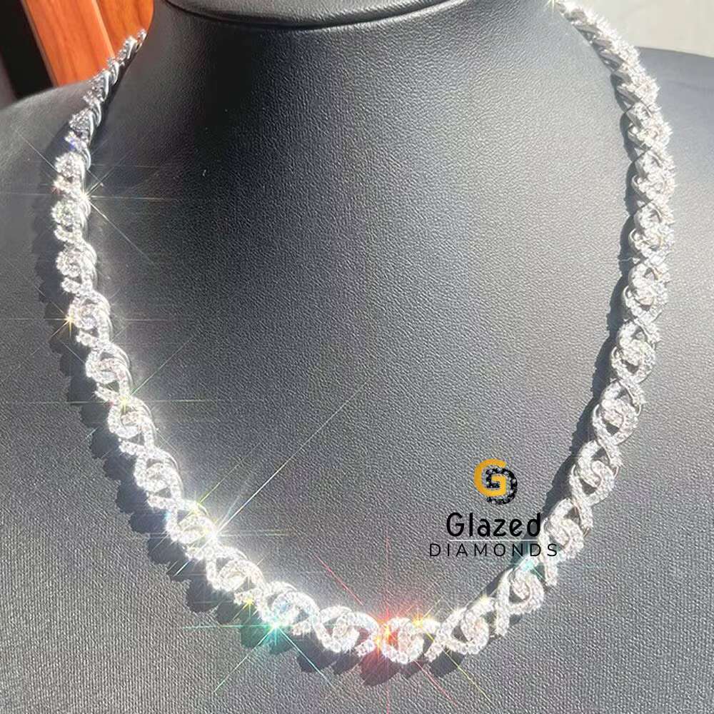 Wear Stylish and Elegant Cuban Link Chain That Suits Everyone and Shows Amazing Design in 925 Sterling Silver Moissanite Diamond