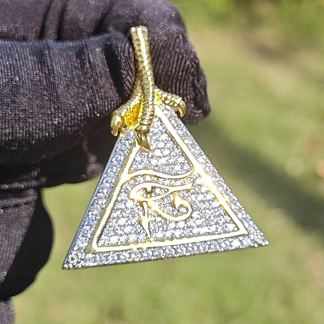 Men Hip Hop Full Paved Symbol Pendant Real Gold Plated Iced Out VVS Moissanite Bling Bling Personalized Fashion Versatile Jewelry Passes the diamond t