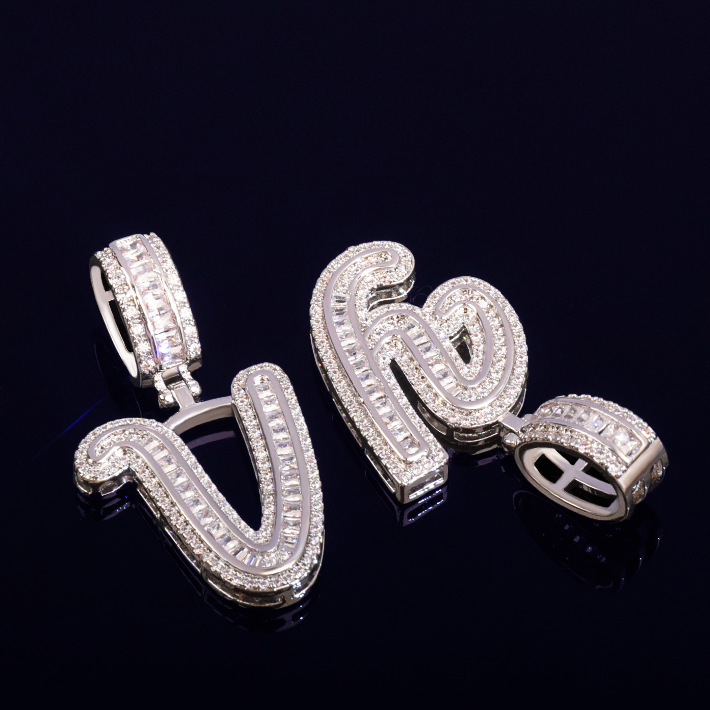 Luxury VVS Moissanite Iced Out Mini Alphabet Diamond Studded Hip Hop Pendant Necklace Fashion Accessory Passes the Diamond Tester