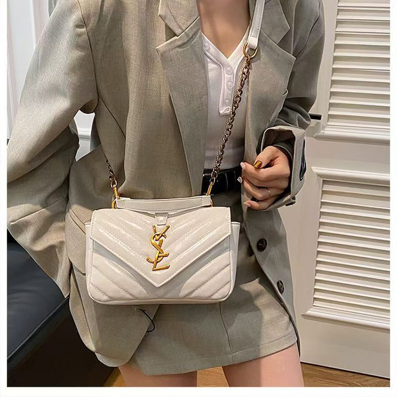 Designer bag women's bag fashionable small handbag shoulder bag underarm handbag crossbody bag easy to match for daily wear high-capacity bag