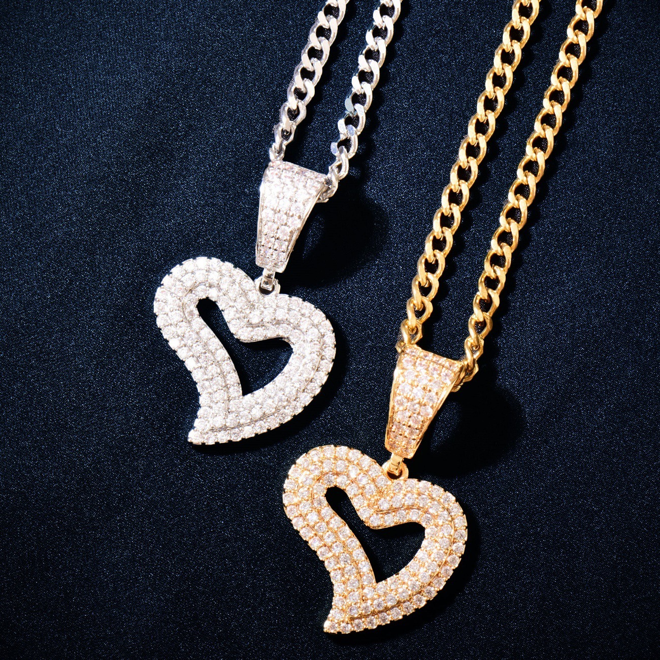 Luxury Moissanite Iced Out Double Layer Curved Openwork Small Heart Hip Hop INS Style Simple Trendy Individual Pendant Necklace Passes the diamond tes
