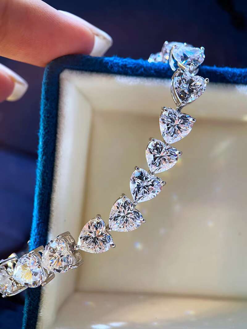Fine Jewelry 925 Silver 18K White Gold Plated Moissanite Bracelets 4mm 7mm Heart Cut GRA Moissanite Charm Bracelet