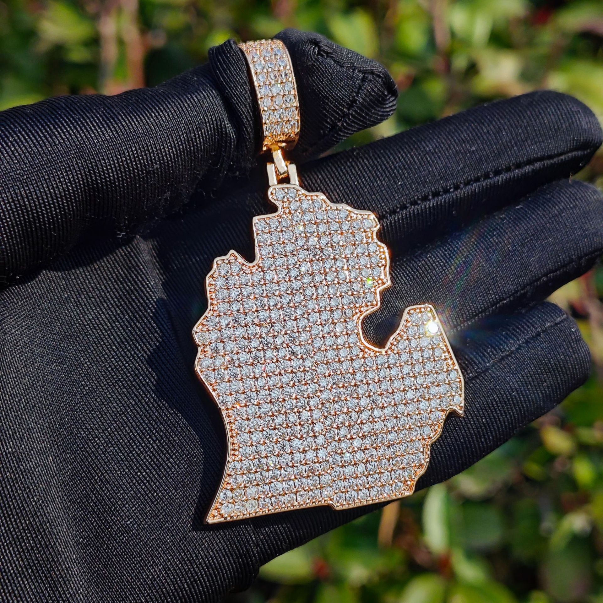 Continent Map Pendant VVS Moissanite Iced Out Bling Hip Hop Versatile Necklace Accessory Passes the Diamond Tester