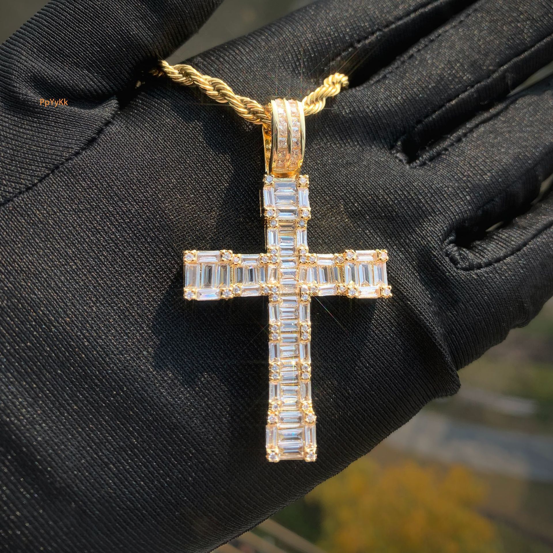 Luxury Moissanite Rectangular Cross Necklace Diamond Studded Hip Hop Punk Unisex Couple Individual Pendant Accessory Passes the diamond tester