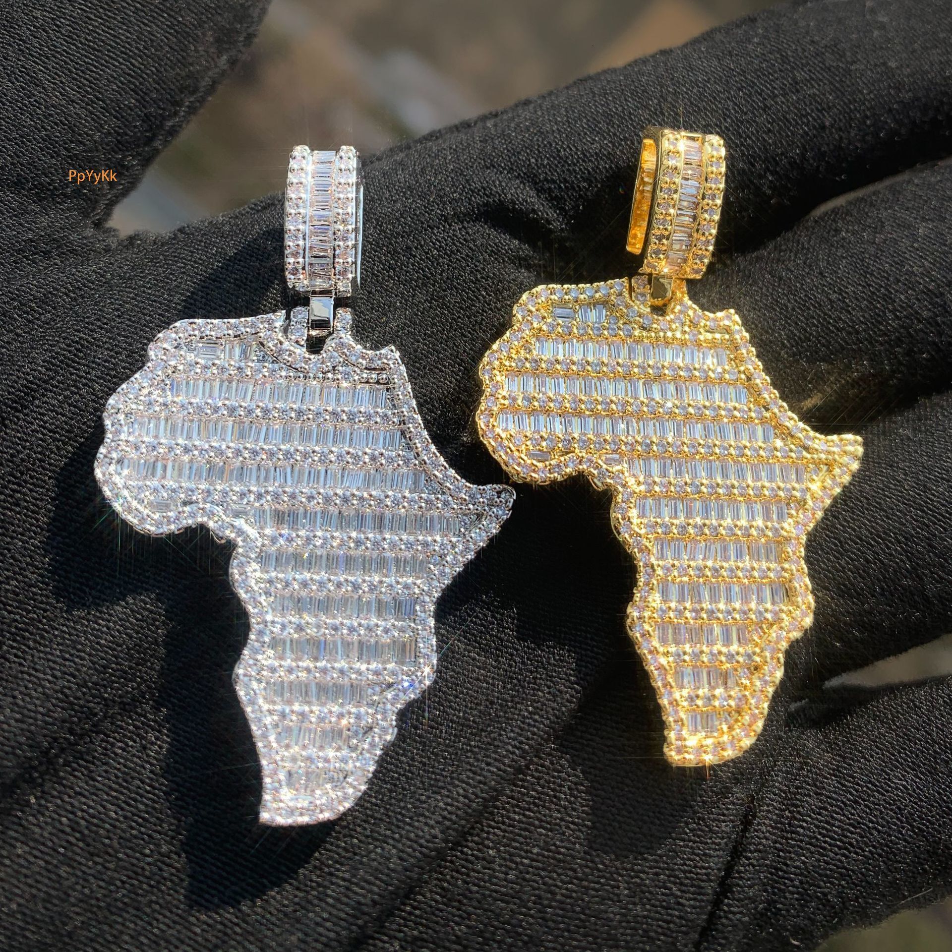 Hip Hop Iced Out Map Pendant 18K Gold Plated VVS Moissanite Bling Trendy Fashion Jewelry Passes the Diamond Tester