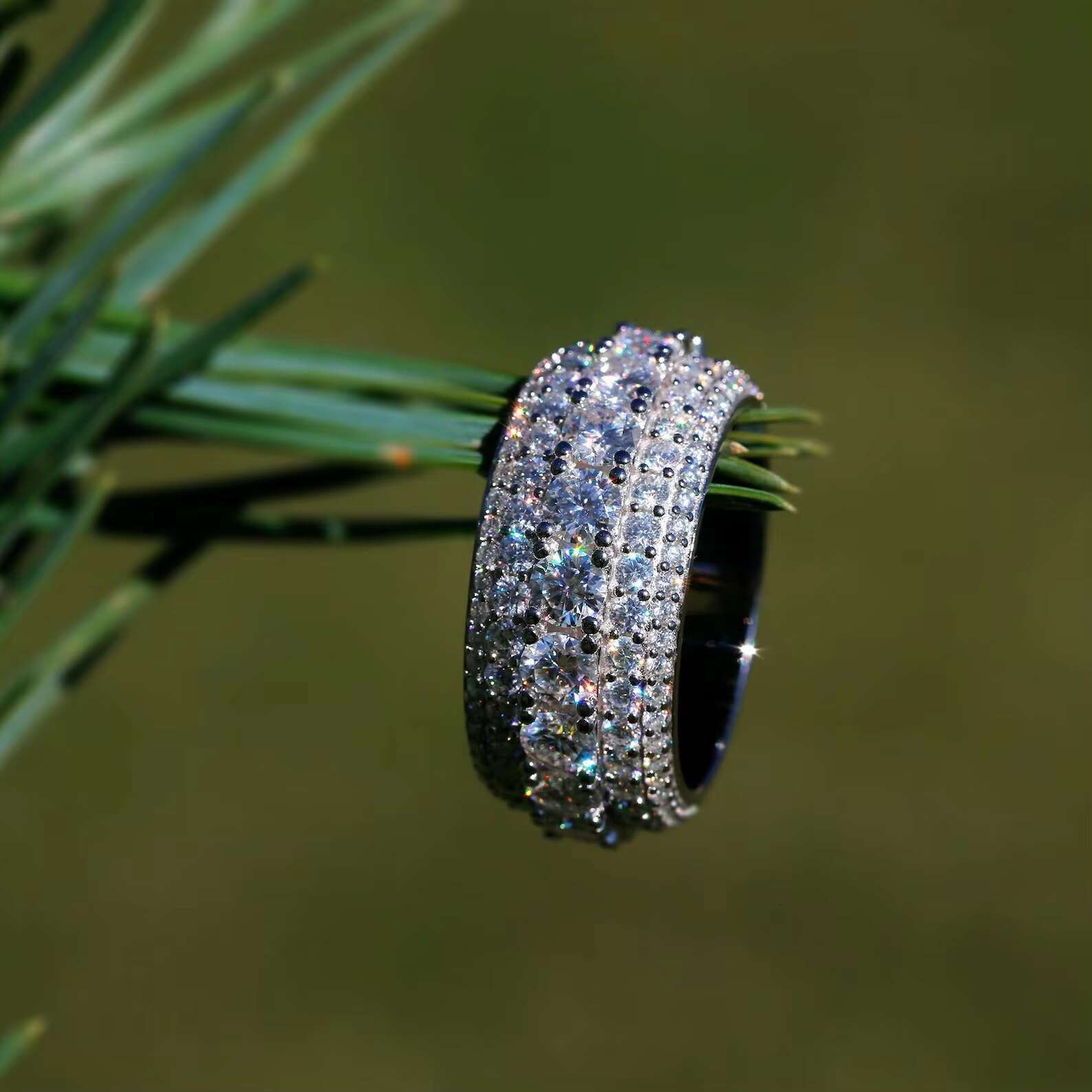 Custom Hip Hop Iced Out Moissanite 925 Silver Ring Dazzling Sparkly Diamond Eternity Band Ring for Men Engagement Wedding Gift