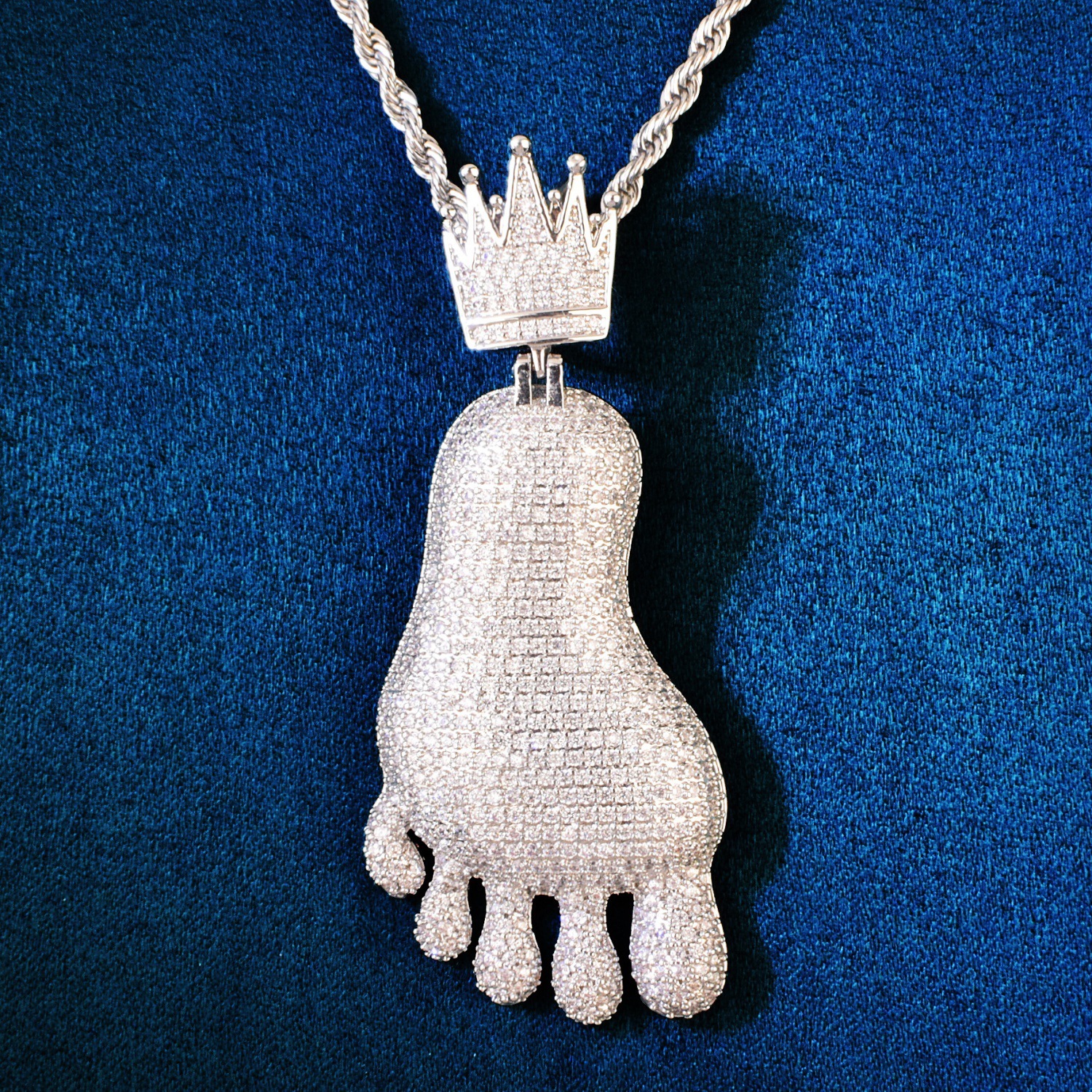 Luxury Moissanite New Iced Out Big Foot Diamond Studded Hip Hop Pendant Necklace Unisex Fashionable and Versatile Accessory Passes the Diamond Tester