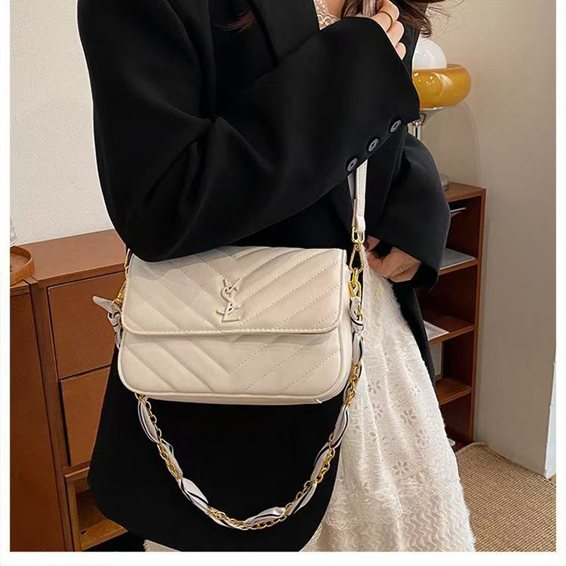 Designer bag women's bag fashionable small handbag shoulder bag underarm handbag crossbody bag easy to match for daily wear Essential for Travel