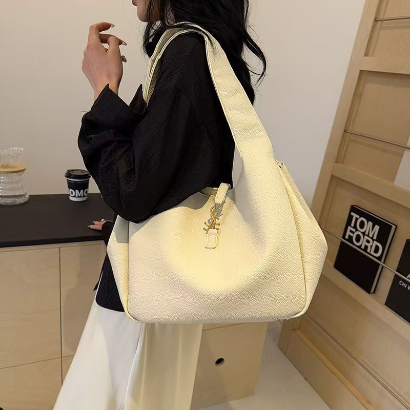 designer bag Summer high-end texture bucket bag, large capacity shoulder bag, versatile tote bag, underarm bag Large capacity pack