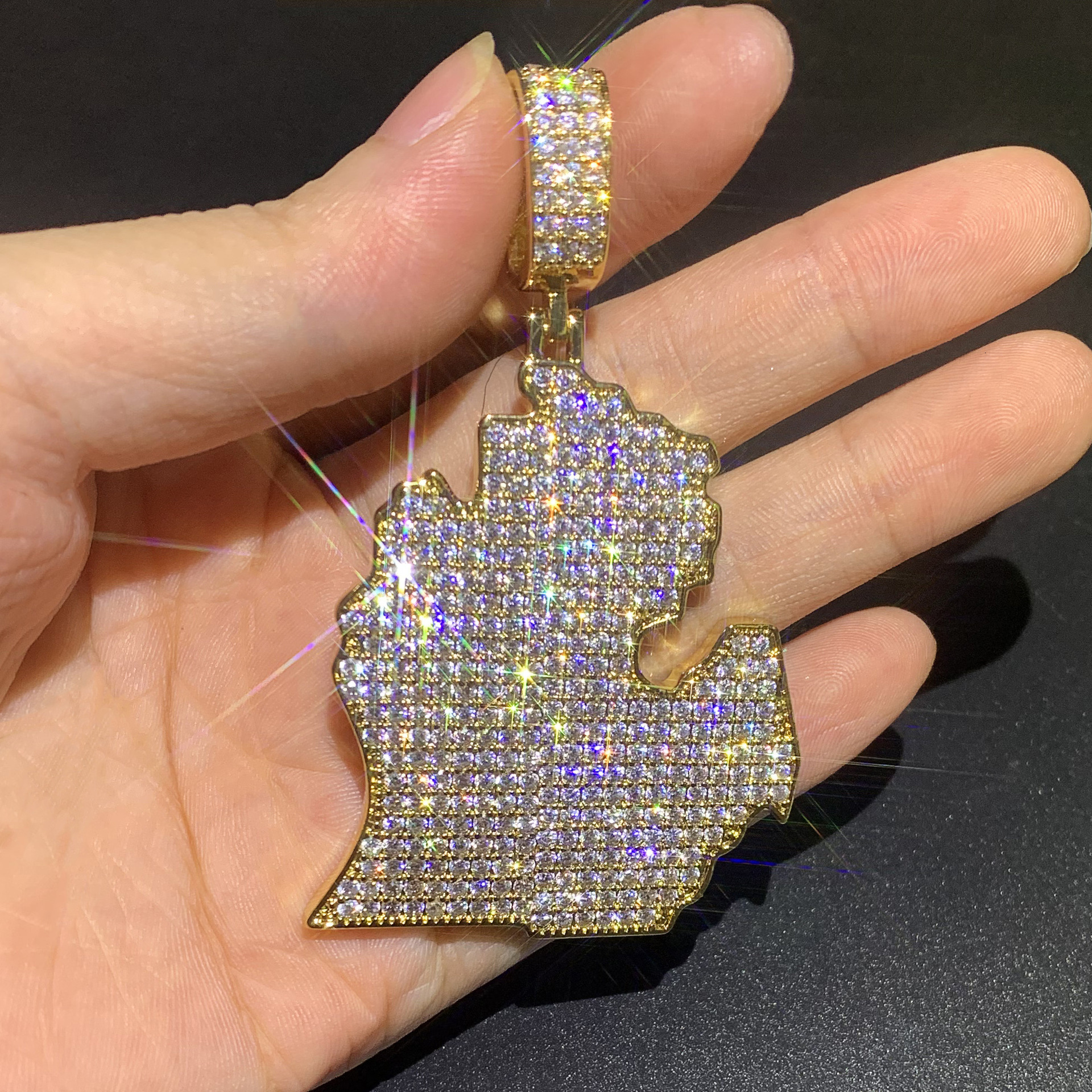 Continent Map Pendant VVS Moissanite Iced Out Bling Hip Hop Versatile Necklace Accessory Passes the Diamond Tester