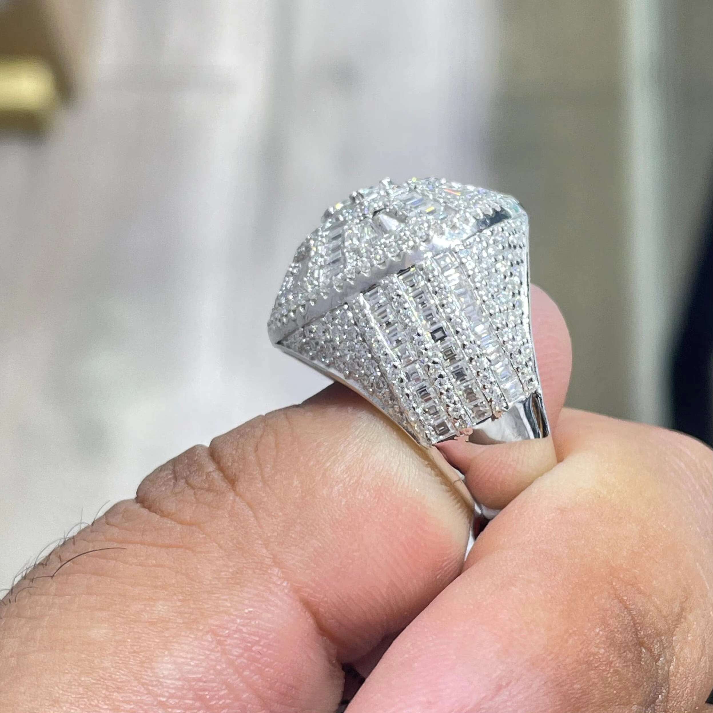 Trend Hip Hop VVS Moissanite Diamond ring 14K 18K White Gold Plated Luxurious Hip hop Ring Iced Out Custom Size Mens Ring