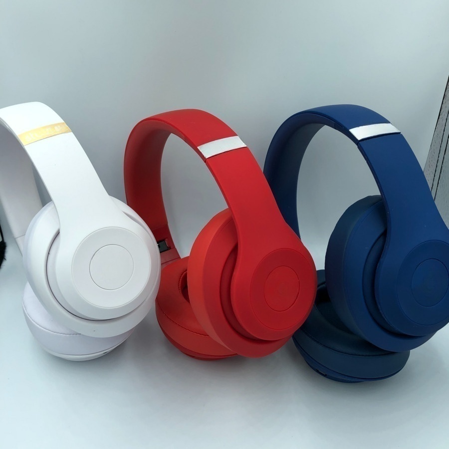 ST3.0 wireless headphones stereo bluetooth headsets foldable earphone animation showing Pro