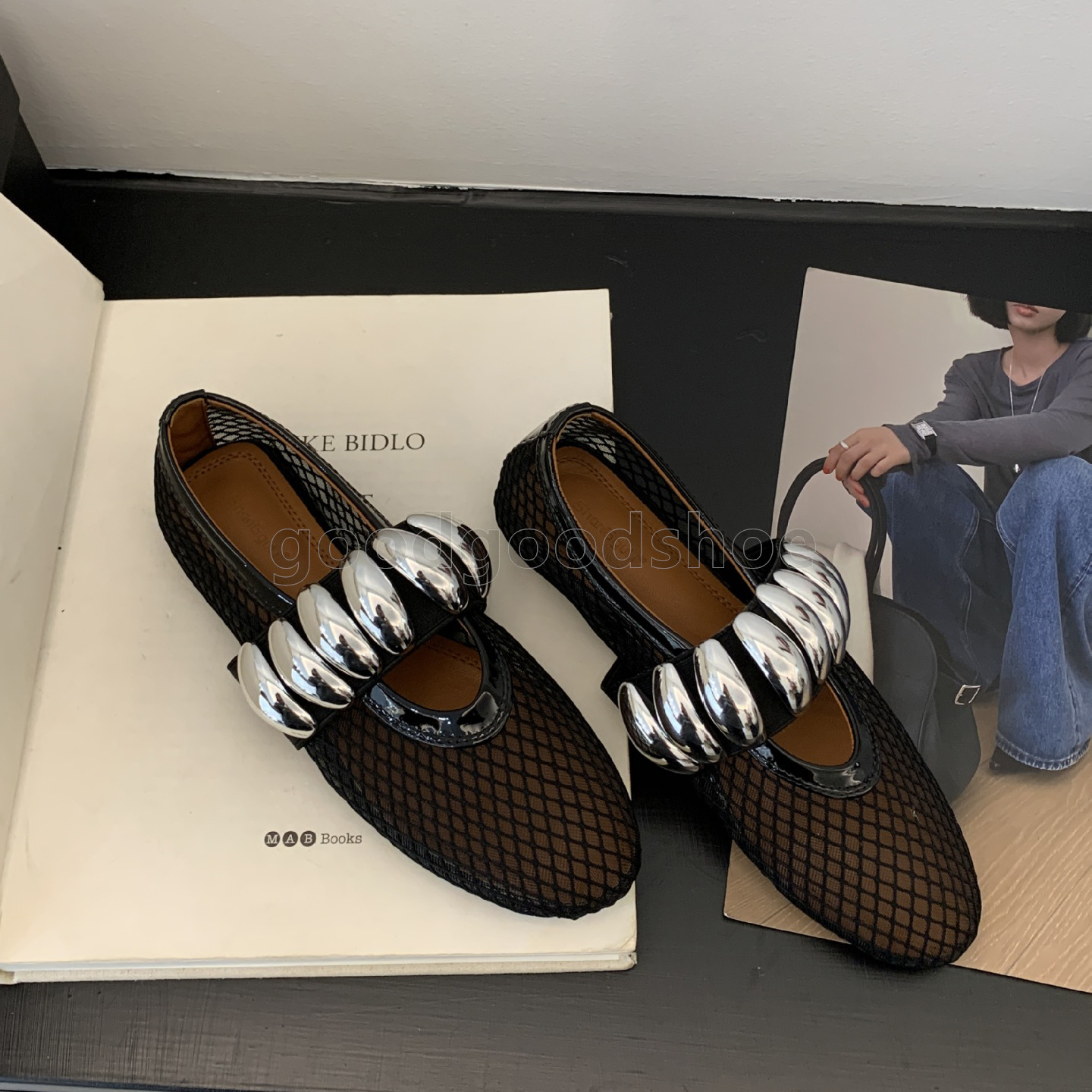 2025 loafers womens ballet flats heels mary jane shoes summer breathable hollow out mesh elegant ballerina luxury designer metal buckle dress shoes