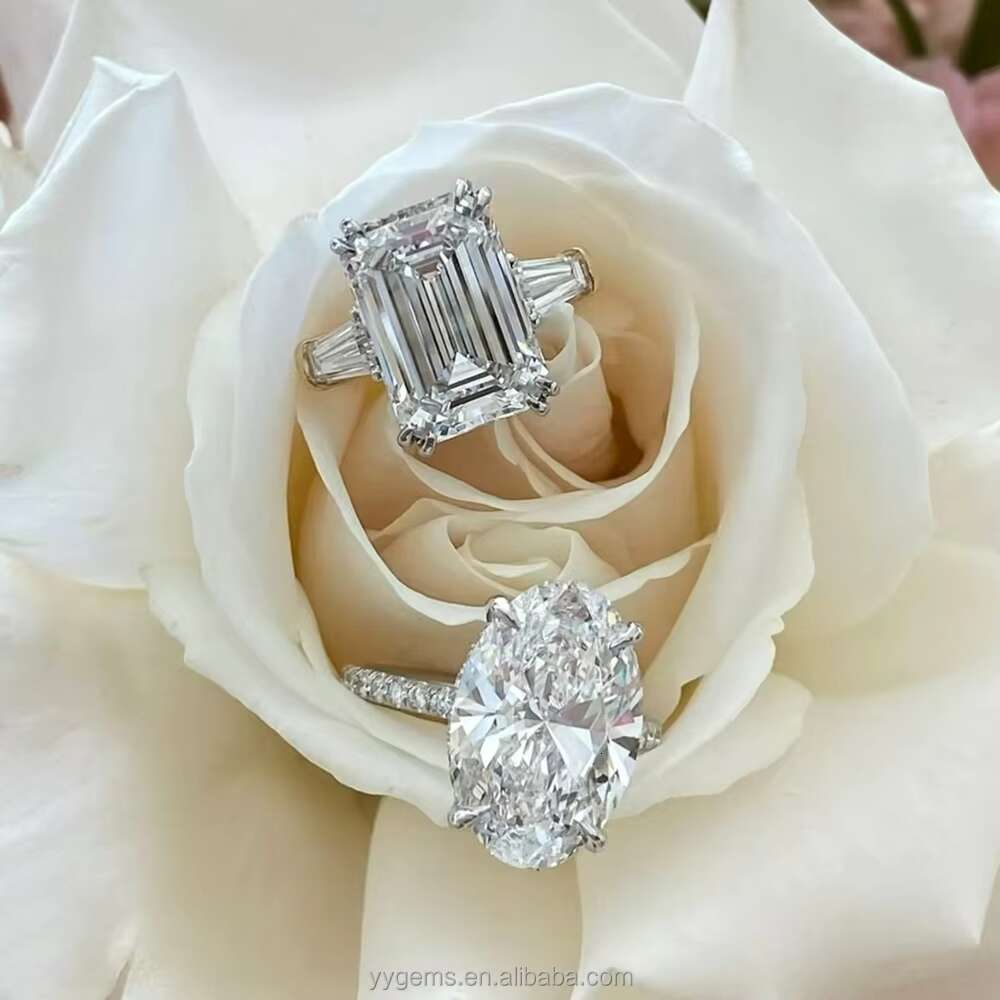 High End Double Claws 6CT Top Emerald Cut Moissanite Tapered Baguette Side 18K Solid Gold Wedding Ring Fine Jewelry Women Rings