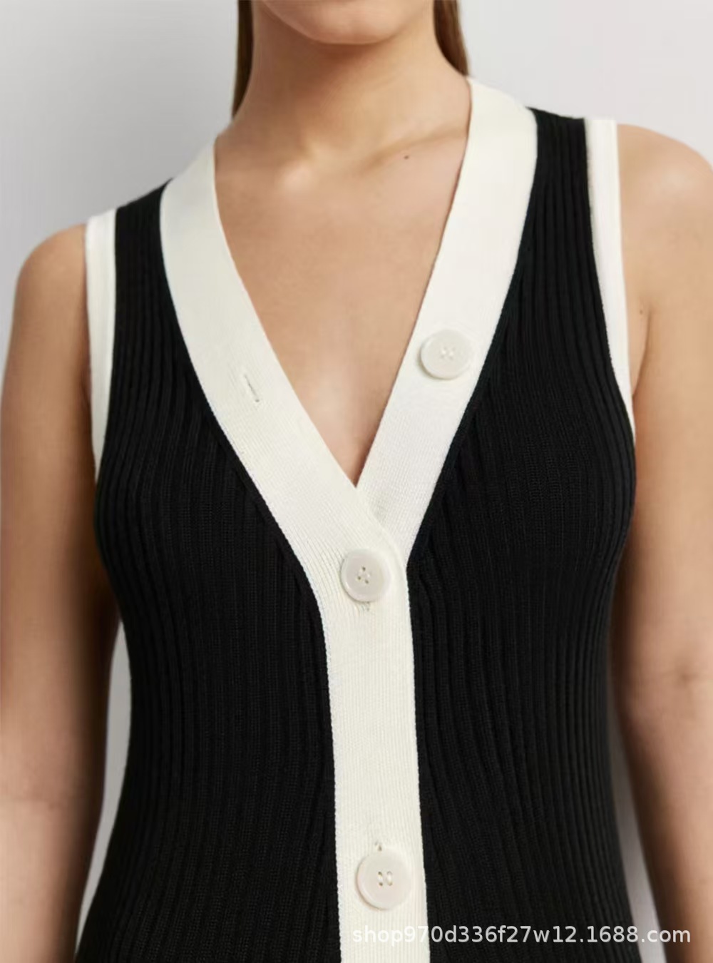 M627Fashion V-neck Sleeveless Single Breasted Skirt Sexy Summer Dress