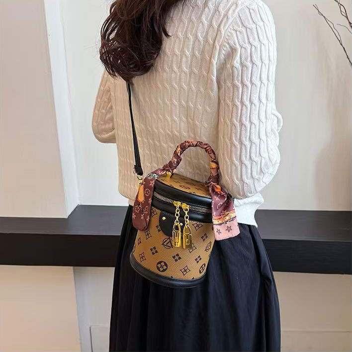 Designer Bags mini bags Round bag Fashion Shoulder Bags Underarm Bags Women's Bags Luxury Chain Leather Bags Hundreds Luxury Printed Leather Embo