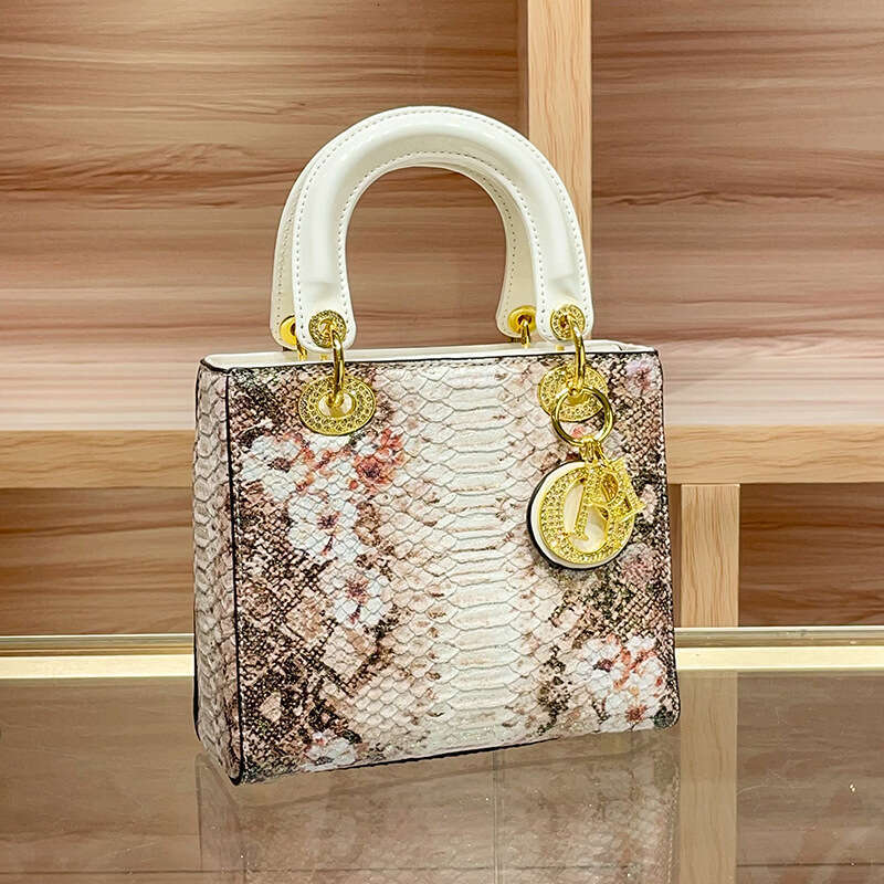 2025 Designer Women's Bag High-end Light Luxury Niche Snake Skin Pattern Handbag Daifei Handbag Women's 2025 New Single Shoulder Crossbody S