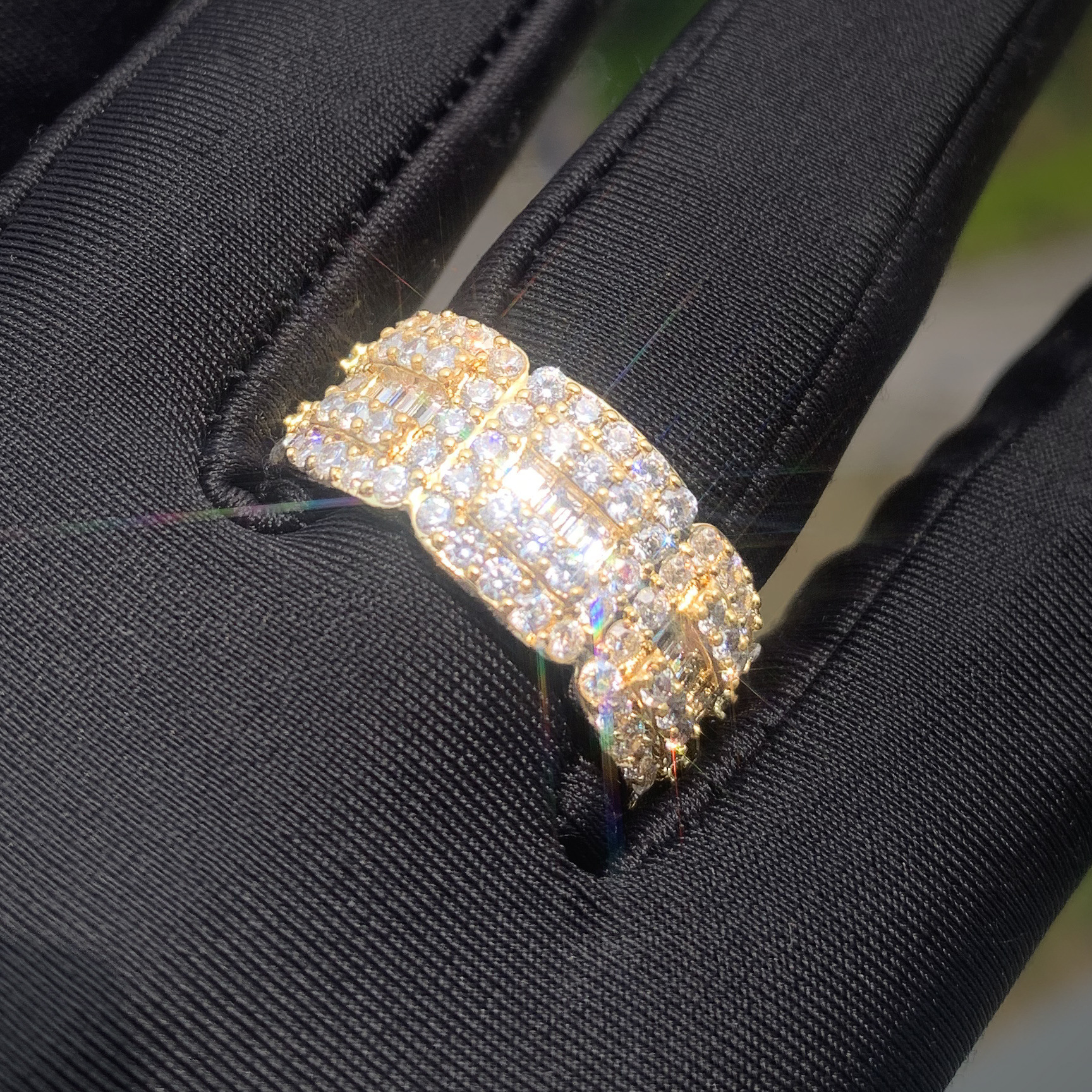 Luxury VVS Moissanite Iced Out Hip Hop Men's Statement Ring Edgy Bling Candy-like Jewelry Passes the Diamond Tester