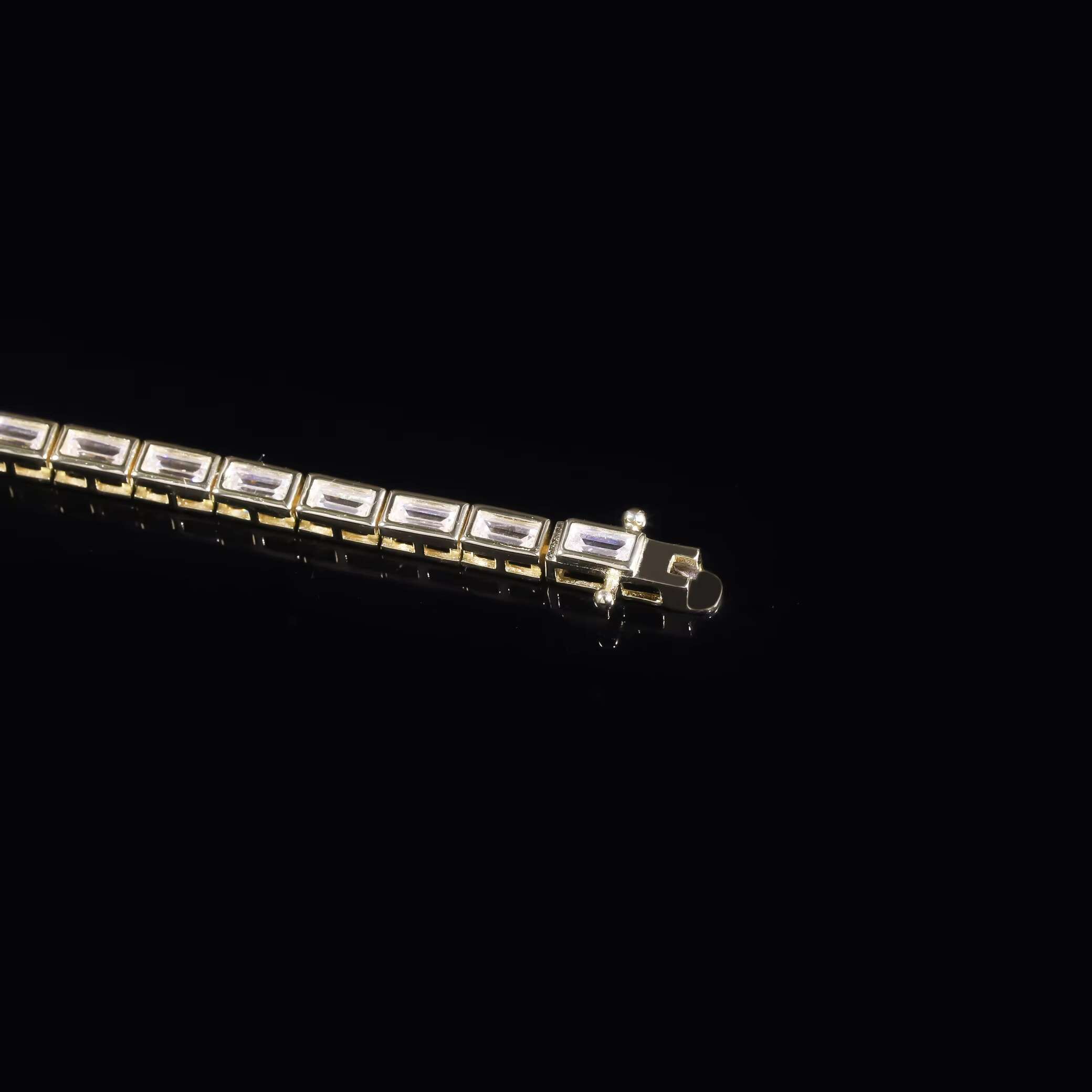 Factory Direct Sales Trendy PT950 14K Yellow Gold Bezel Setting Baguette Cut Lab Grown Diamond Tennis Bracelets with Certificate