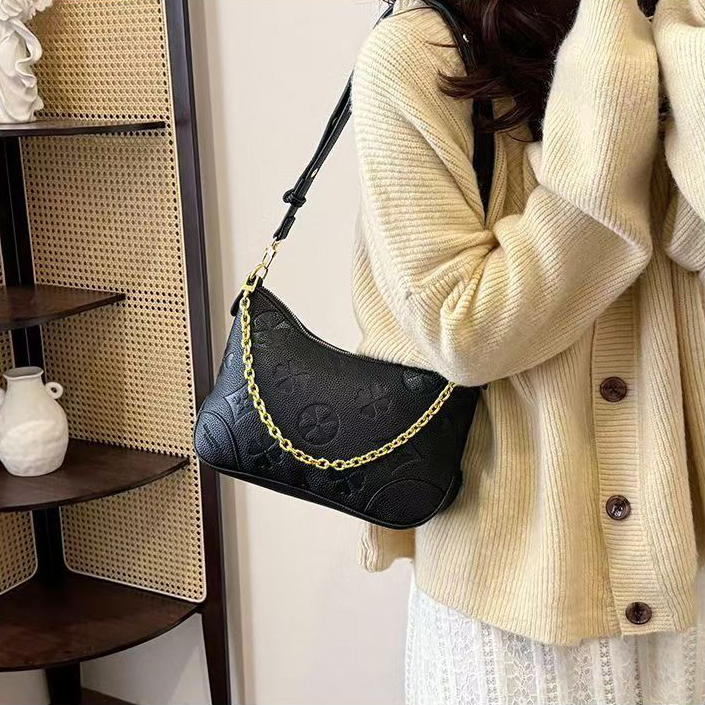 Designer Bags Black embossing Round bag Fashion Shoulder Bags Underarm Bags Women's Bags Luxury Chain Leather Bags Hundreds Luxury Printed Leathe